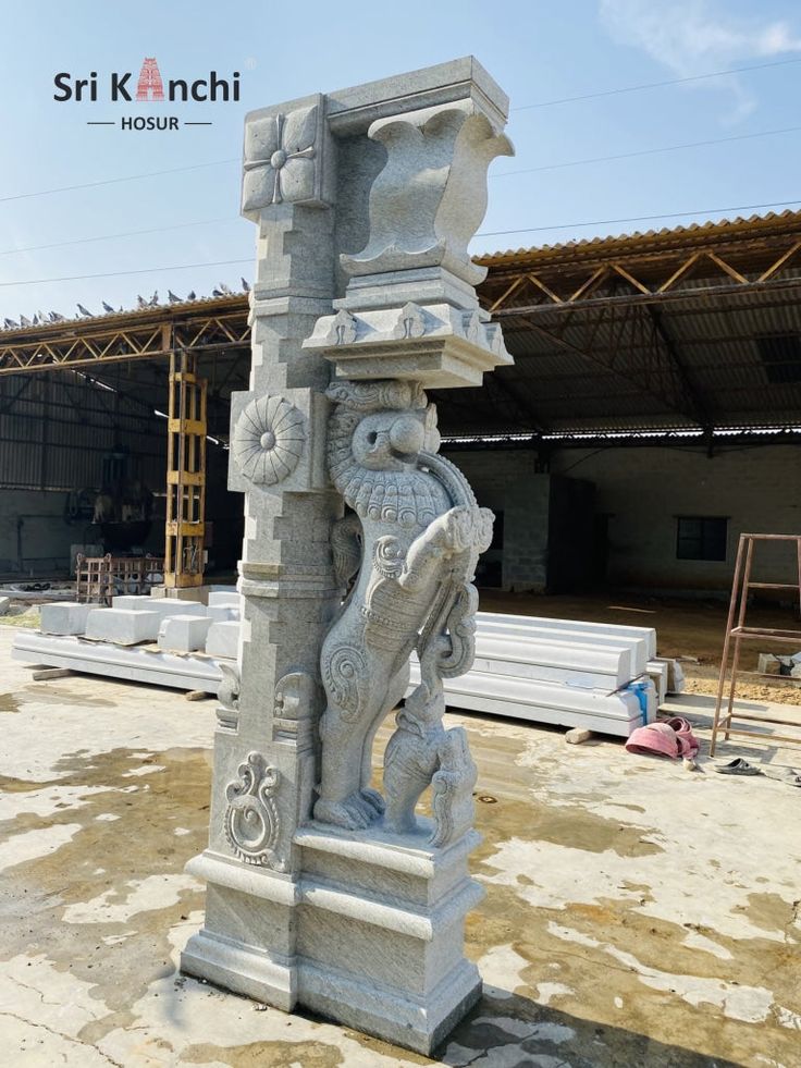 Yazhi Pillar Temple Pillar Designs, Round Pillar Design, Indian Arch, Historical Temples, Puppet Costume, Step Stones, Ganpati Decoration At Home, Indian Temple Architecture, Stone Temple