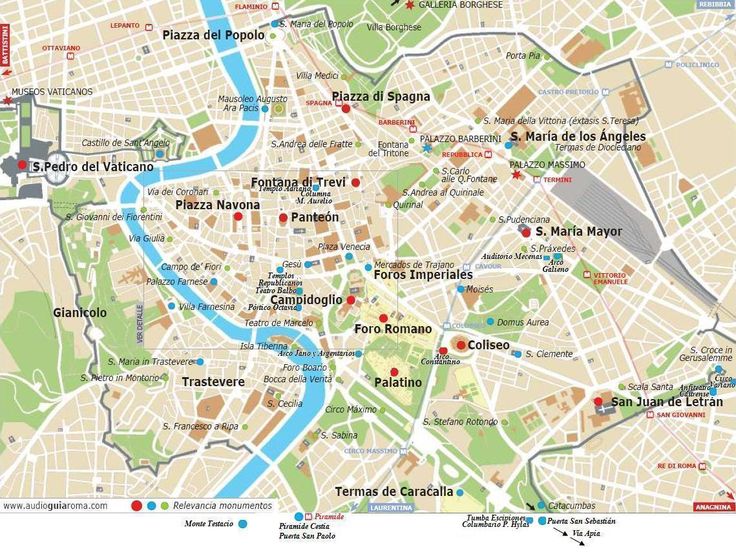 a map shows the location of several major tourist attractions in madrid, including metros and parks