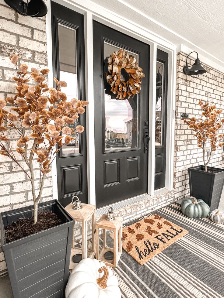 Fall Porch Decor in 2023 | Fall front porch decor, Fall home decor ...