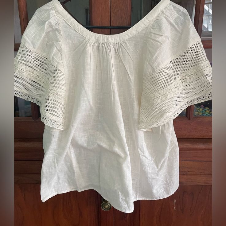 Bnwt Old Navy Woman’s Tops. Both Size M. Cream Shirt Is A Crochet Flutter-Sleeve Swing Top Black Shirt Is A Flutter-Sleeve Paneled T-Shirt Pet And Smoke Free Home. I Bought These And They Don’t Look Great On Me So I Am Simply Trying To Get Back What I Paid For Them. This Item Will Be Cross Posted. Spring Tops With Lace Trim And Butterfly Sleeves, Bohemian Ruffle Sleeve Tops For Day Out, Bohemian Tops With Ruffle Sleeves For Day Out, Summer Cotton Top With Butterfly Sleeves, Summer Cotton Tops With Butterfly Sleeves, Summer Ruffle Sleeve Tops With Lace Trim, Cotton Butterfly Sleeve Top For Summer, Summer Tops With Lace Trim And Ruffle Sleeves, Ruffle Sleeve Tops With Lace Trim For Summer