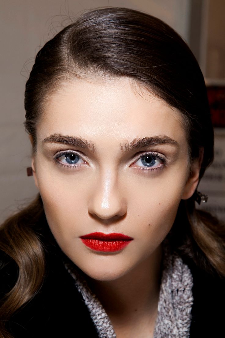 Matte Red Lipstick: The Beginners Guide Good Brows, Matte Red Lipstick, Matt Nails, Fuller Eyebrows, Matte Red Lips, Holiday Party Looks, Lipstick Tattoos, Lipstick Jungle, Red Lipstick Matte