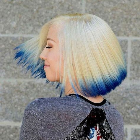 Hair white streak haircolor for 2019 Dipped Hair, Dyed Tips, Hair Dye Tips, White Blonde Hair, Blue Tips, Lob Hairstyle, Emo Hair, Girl Haircuts, Yellow Hair