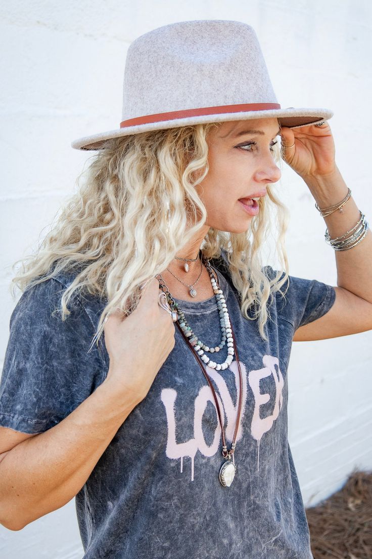 The Remi Felt Hat in Beige ♡ Product Highlights ♡ Our Remi Felt Hat in Beige is the perfect accessory to add to any on-trend bohemian style outfit! Paired with any top, jacket, kimono, skirt, or dress, this hat will be sure to turn heads! Also accompanied by any of our many statement necklaces, earrings, or bracelets of your choosing, your outfit will stand out amongst the masses! ✁ Contents & Measurements ✁ Our Remi Felt Hat in Beige features: • A material content of faux felt • A faux leather Western Hat Bands For Spring, Bohemian Beige Hat For Spring, Beige Brimmed Fedora For Festivals, Adjustable Bohemian Hat Band For Spring, Western Fedora For Spring, Bohemian Hat Bands For Summer, Bohemian Wide Brim Hat For Spring, Bohemian Summer Hat Bands, Casual Cream Fedora For Fall