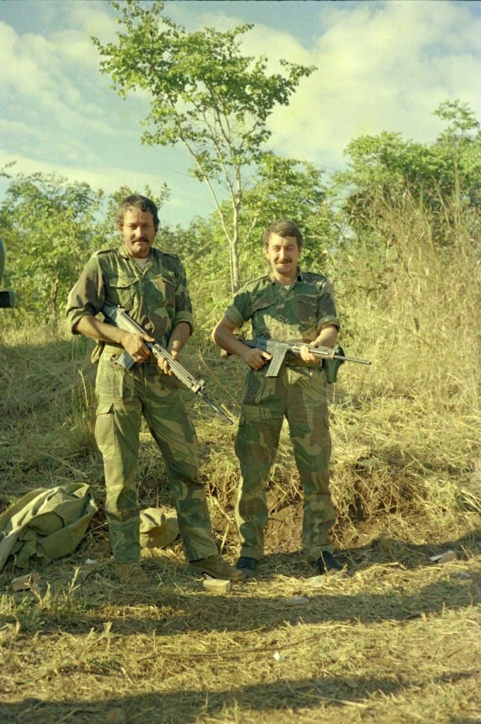 Rhodesian Bush War Operations. Rhodesian Light Infantry, Rhodesian Soldier, Rhodesian Army, Selous Scouts, We Were Soldiers, Light Infantry, Security Forces, Brothers In Arms, Military Photos