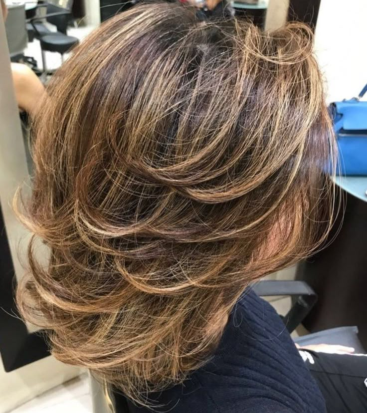 Medium Tousled Style With Layers Kort Bob, Medium Layered Haircuts, Medium Layered Hair, Medium Layered, Haircuts For Medium Hair, Penteado Cabelo Curto, Mid Length Hair, Medium Hair Cuts, Medium Length Hair