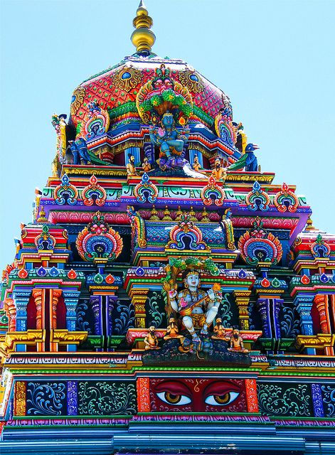 hindu temple Hindu Temple, Place Of Worship, Incredible India, Beautiful Buildings, Anthropology, Papua New Guinea, Places Around The World, Amazing Architecture, Kolkata