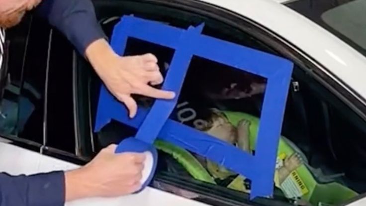 Drivers are just realizing the genius 'duct tape trick' that can rescue your keys from inside your locked car Unlock Car Door, Parking Tips, Open Car, Car Products, Tape Ideas, Car Tips, Opening Car, Smart Ideas, Car Hacks