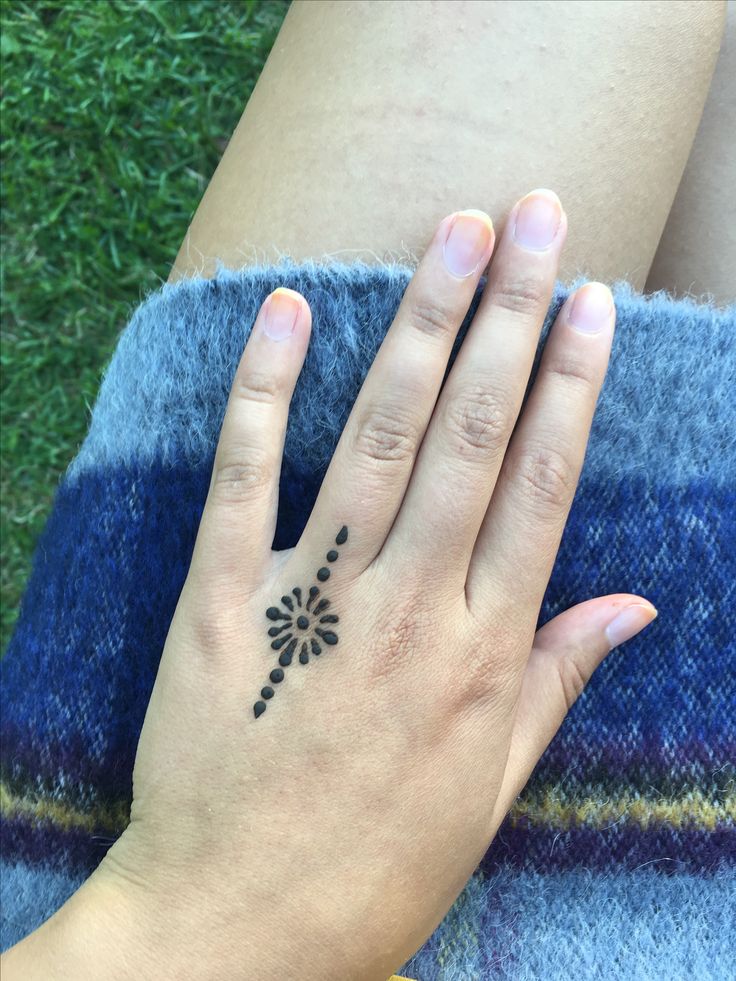  small  delicate henna  hennatattoo girltattoo 