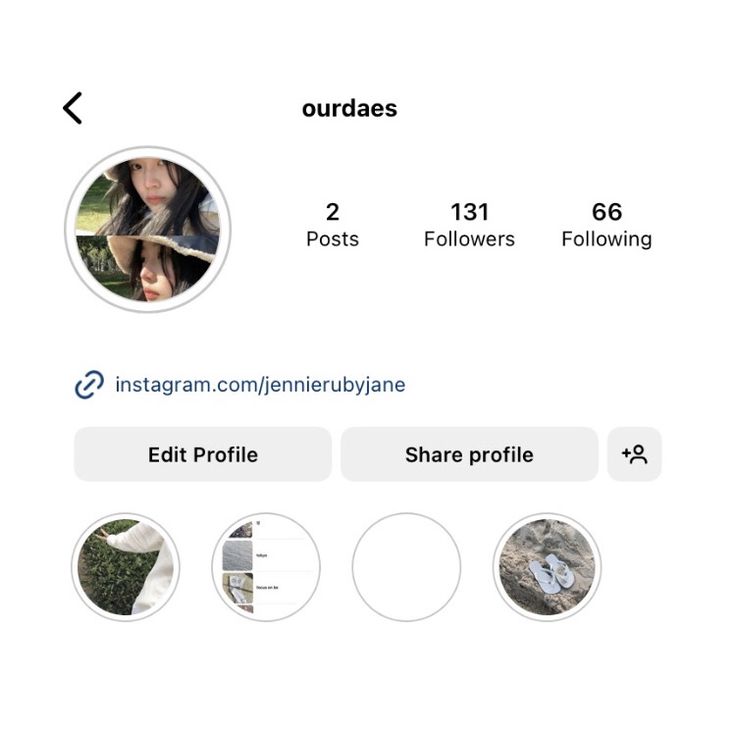 by ourdaes | Insta layout, Instagram feed ideas posts, Simple instagram ...