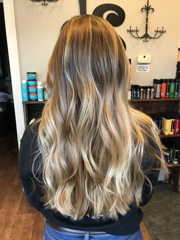 Subtle blonde balayage Muted Blonde Balayage, Blonde Balayage Subtle, Subtle Golden Balayage, Minimal Blonde Balayage, 90 Soft Blonde Balayage, Subtle Blonde Balayage, Balayage Subtle, Butter Blonde With Dimension, Subtle Blonde