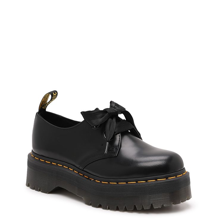 Dr. Martens-Holly Platform Oxford Add some edge to tailored looks with the Holly platform oxford from Dr. Martens. This lace-up features thick satin laces and a chunky platform for eye-catching appeal. Ribbon Shoe Laces Dr Martens, Holly Women's Leather Platform Shoes, Holly Platform Oxford Outfits, Holly Doc Martens, Doc Martens Holly, Oxford Platform Shoes Outfit, 2024 Womens Fashion, Platform Oxfords Outfit, Dr Martens Holly Platform