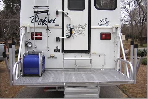 Slide-in Camper Porch | Slide in camper, Remodeled campers, Truck camper