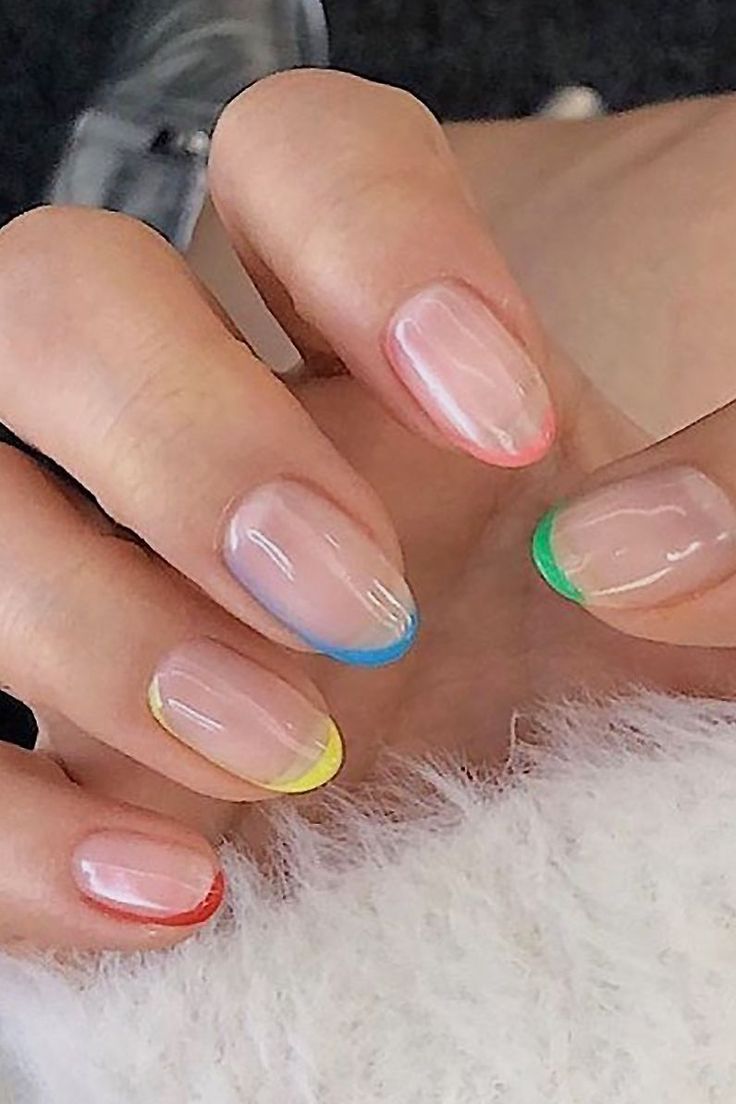 Give us all the sparkles. French Tip Gel Nails, Gel Nails French, Nail Tip Designs, French Nail Designs, French Nail, Pretty Gel Nails, Rainbow Nails, Gel Nail Designs, Minimalist Nails