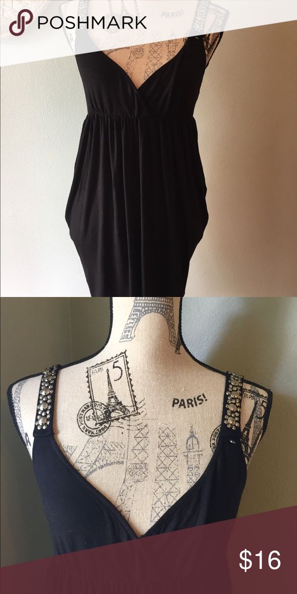 Guess Dress Guess Dress Inspire waist, t-shirt fabric gathers up the side slightly, silver studs on the shoulder straps , in good slightly used condition. Dresses Midi Guess Dress, Shirt Fabric, Silver Studs, Shoulder Straps, One Shoulder Blouse, Dresses Midi, Midi Dress, Best Deals, Women's Top