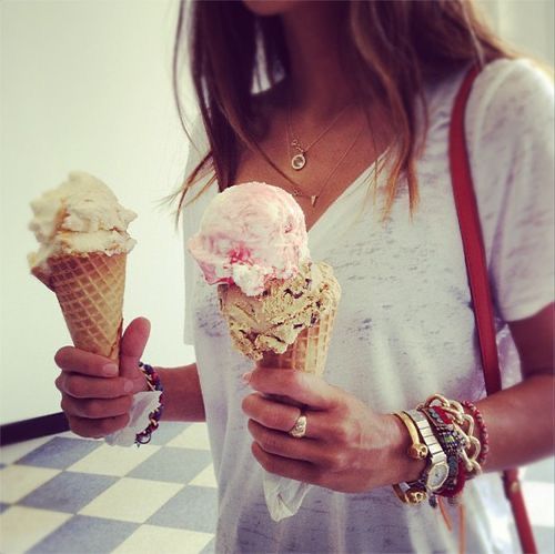 Pin by 𝐊𝐓 ᥫ᭡ on touche de rose | Summer tumblr, Ice cream, Malibu barbie