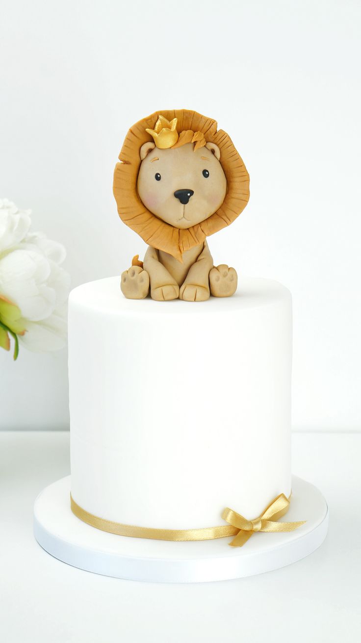 Pin on Cakes By Lynz Edible Cake Creations