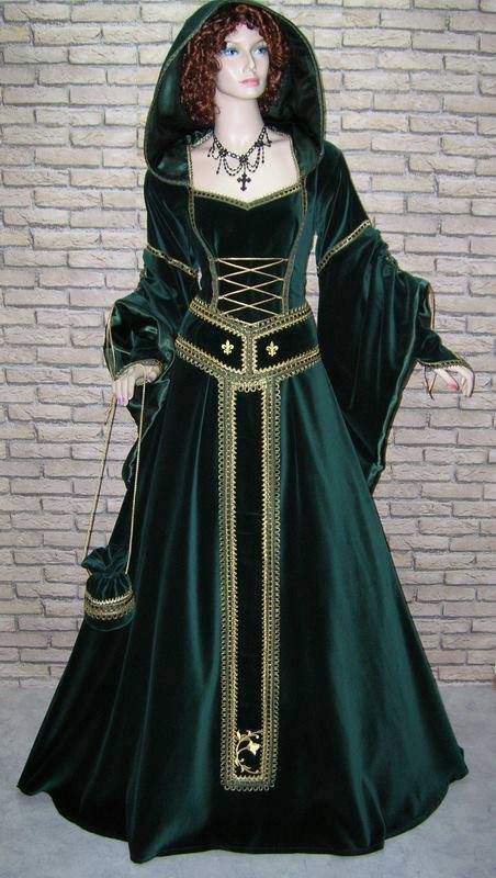 Celtic princess in green velvet with gold eyelet trim Midevil Dress, Celtic Costume, Fair Outfits, Old Fashion Dresses, Fantasy Dresses, Fantasy Gowns, Medieval Dress, Medieval Clothing, Long Sleeve Casual Dress