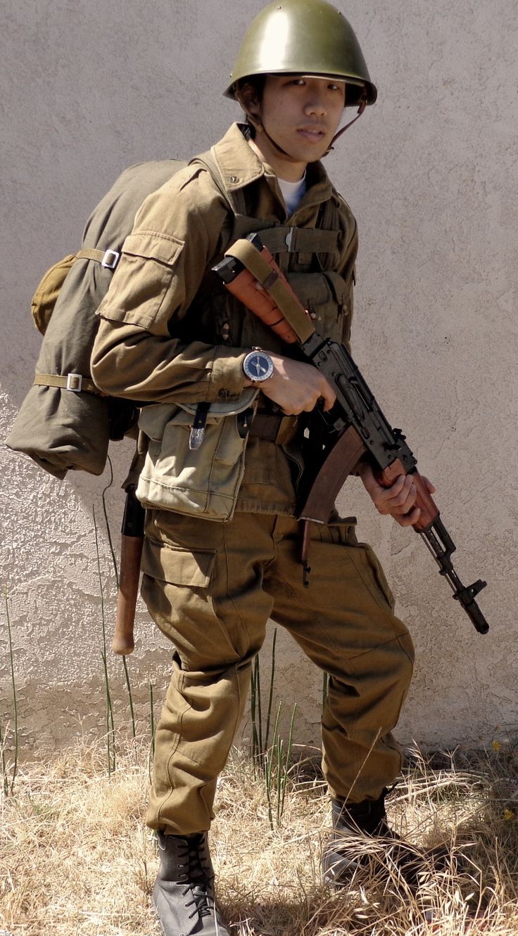 soviet afghan war uniform - Google Search Soviet Afghan, Warsaw Pact, Military Girlfriend, Military Gear Tactical, German Uniforms, Soviet Army, Military Love, Military Gear, Red Army