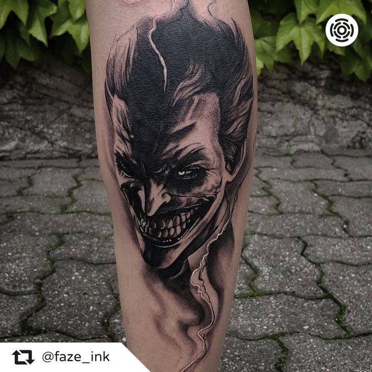 ♠️ Why so serious? Joker by @faze_ink ♠️ . L'innovazione del mondo Tattoo parte da #bodysupply 🔥 . #probodysupply #professionalbodysupply #dallapartedeitatuatori  #fornituretatuatori #tatuatori #tatuatoriitaliani #tatuatoritaliani Why So Serious Joker, Why So Serious, Tattoos, Quick Saves