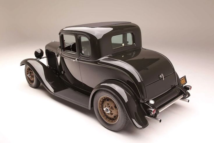 Chip Foose’s 1932 Ford Deuce Coupe Shocks the Stereotype | 1932 ford ...