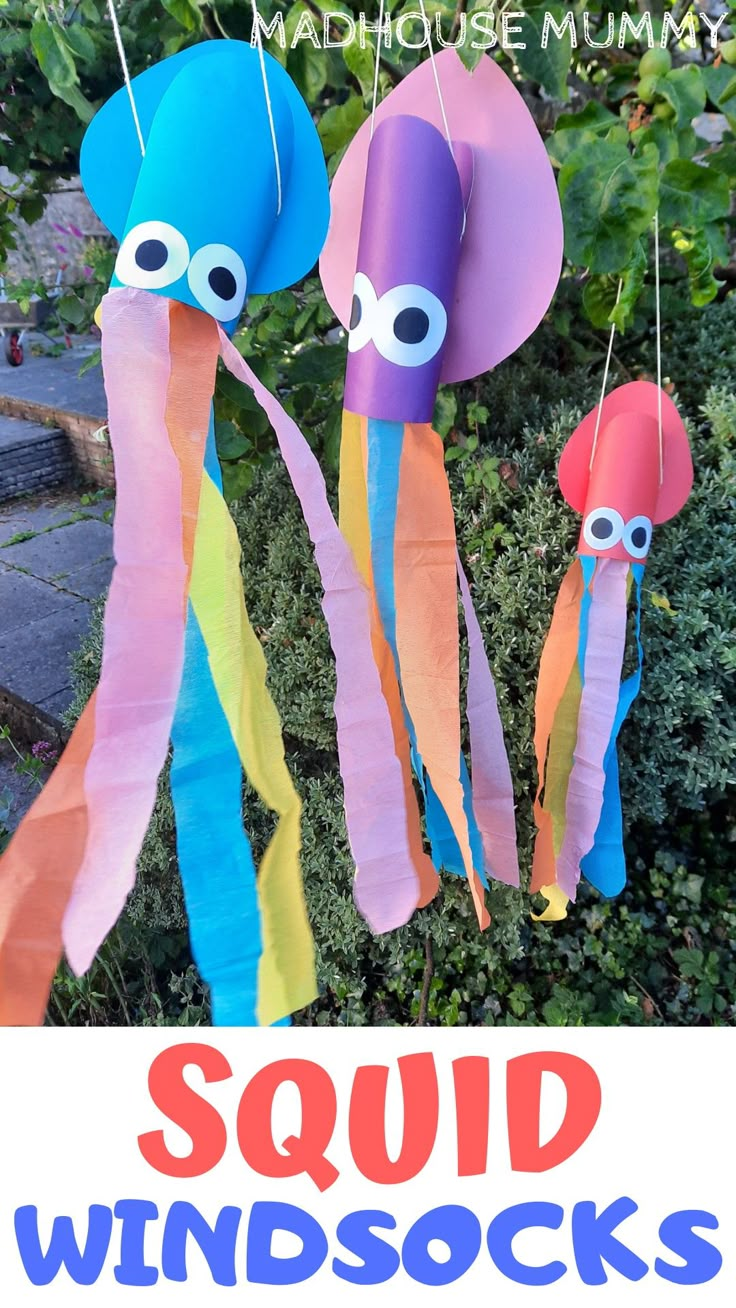 How adorable are these squid windsocks? They're an easy craft for kids and so much fun to play with In the garden. #craftsforkids #oceancrafts #undertheseacrafts #craftsforchildren Ocean Crafts For Kids, Windsock Craft, Wind Socks, Ocean Theme Crafts, Ocean Animal Crafts, Under The Sea Crafts, Ocean Theme Preschool, Summer Camp Crafts, Ocean Kids