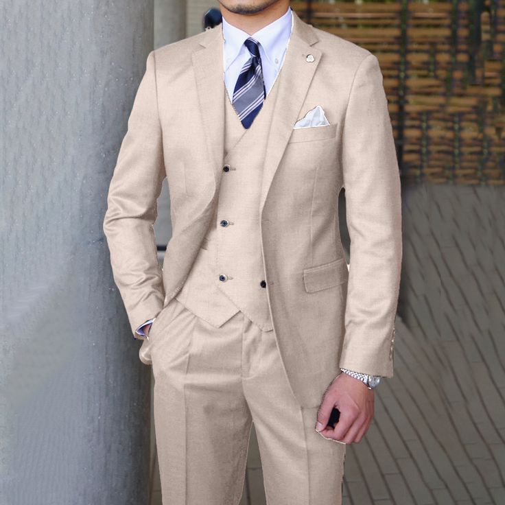 Sweetearing Men's Suit is a blend of sophistication and style. This ...