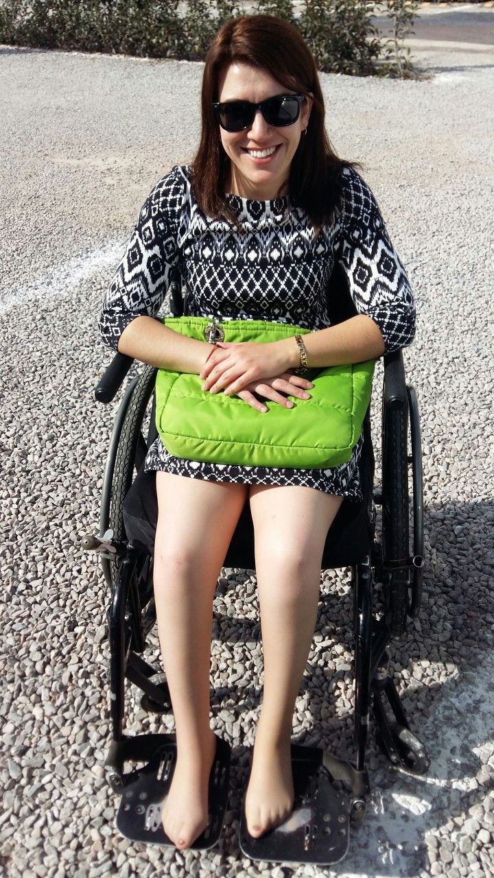 sexy paraplegic paraplegic legs paraplegic toes paraplegic feet paraplegic in pantyhose sexy wheelchair beautiful paraplegic parapléjica hermosa piernas pantymedias inválida paralítica sexy Wheelchair Fashion, Wheelchair Women, Wheelchair, Sunglasses, 10 Things, Quick Saves, Beauty