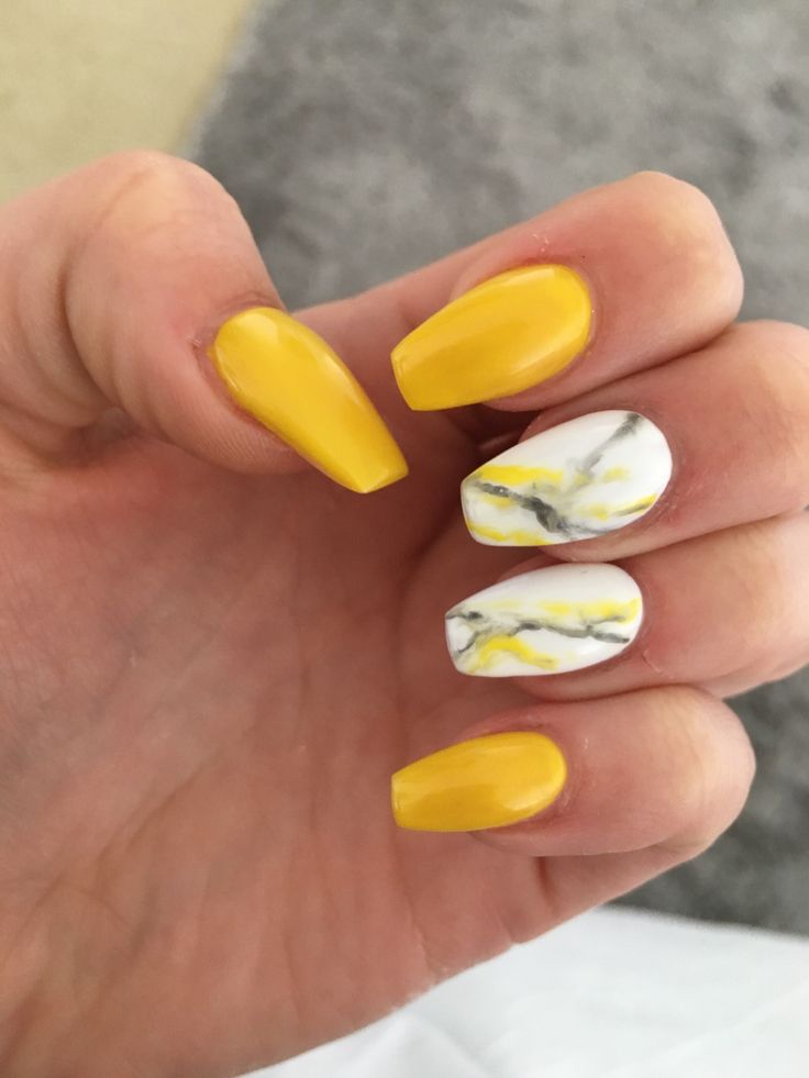 Yellow Yellownails Nails Nailart Naildesigns Marble Summer Nail Art Yellow Marble Nail Designs, Yellow Marble Nails, Yellow Nail Art, Yellow Nails Design, Yellow Nail, Marble Nail, Super Nails, Trendy Nail Design, Pink Acrylic Nails