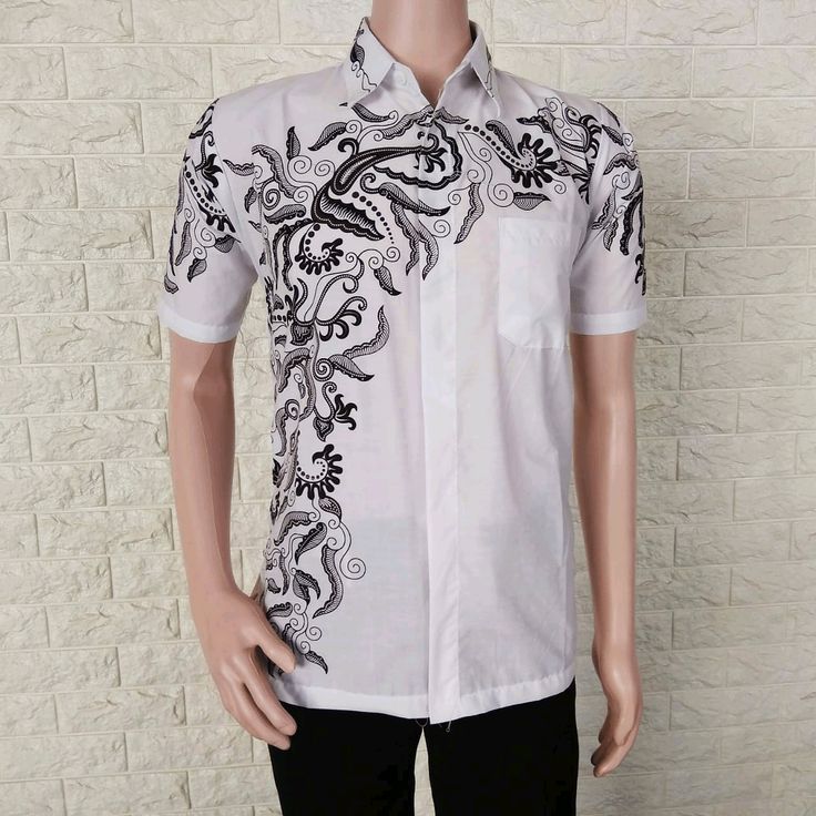 Model Baju Batik Pria Warna Putih Motif Batik, Pre Order, New Product, Best Sellers, Batik, Casual Button Down Shirt, Tunic Tops, Men Casual, Fashion Accessories