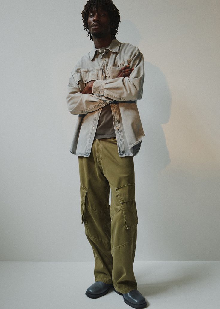 WILSON CARGO REFRESHER MODEL Khaki Straight Leg Pants With Flap Pockets, Khaki Cargo Style Jeans For Streetwear, Military Style Relaxed Fit Cargo Pants With Flap Pockets, Military Style Parachute Pants With Cargo Pockets For Fall, Military Parachute Pants With Multiple Pockets For Fall, Green Relaxed Fit Cargo Jeans With Multiple Pockets, Baggy Khaki Bottoms With Flap Pockets, Green Bottoms With Flap Pockets For Streetwear, Military Style Relaxed Fit Cargo Jeans With Multiple Pockets