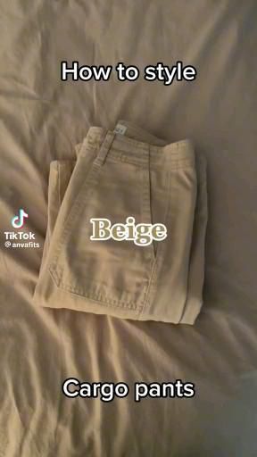 Summer Outfits Beige Jeans Outfit, Beige Pants Outfit, Beige Hose, Celana Kargo, Beige Cargo Pants, Jean Beige, How To Style Cargo Pants, Cargo Outfit, Beige Cargo