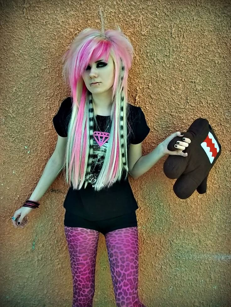 Muneca de Sangre - scene-style-3 Photo Scene Kid Outfits, Scene Girl Outfits, Scene Girl Fashion, Scene Queen, Scene Style, Joss Stone, Emo Scene Hair, Scene Girl, 2000s Emo