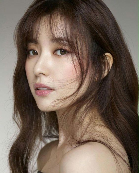 Amazing Wispy Bangs for Girls + Women's (2019) Makeup Asia, Korean Bangs, Hyo Joo, Actress Hairstyles, Han Hyo Joo, Hair Styles 2017, Wispy Bangs, Beauty Makeup Tips, Korean Actresses