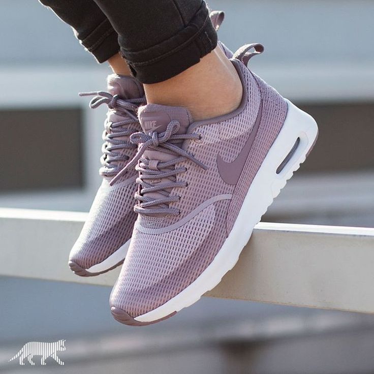 Nike Women Air Max Thea Shakey Graves, Nike Free Runners, Basket Style, Baskets Nike, Nike Free Shoes, Nike Shox, Nike Roshe, Nike Shoes Women, Running Shoes Nike