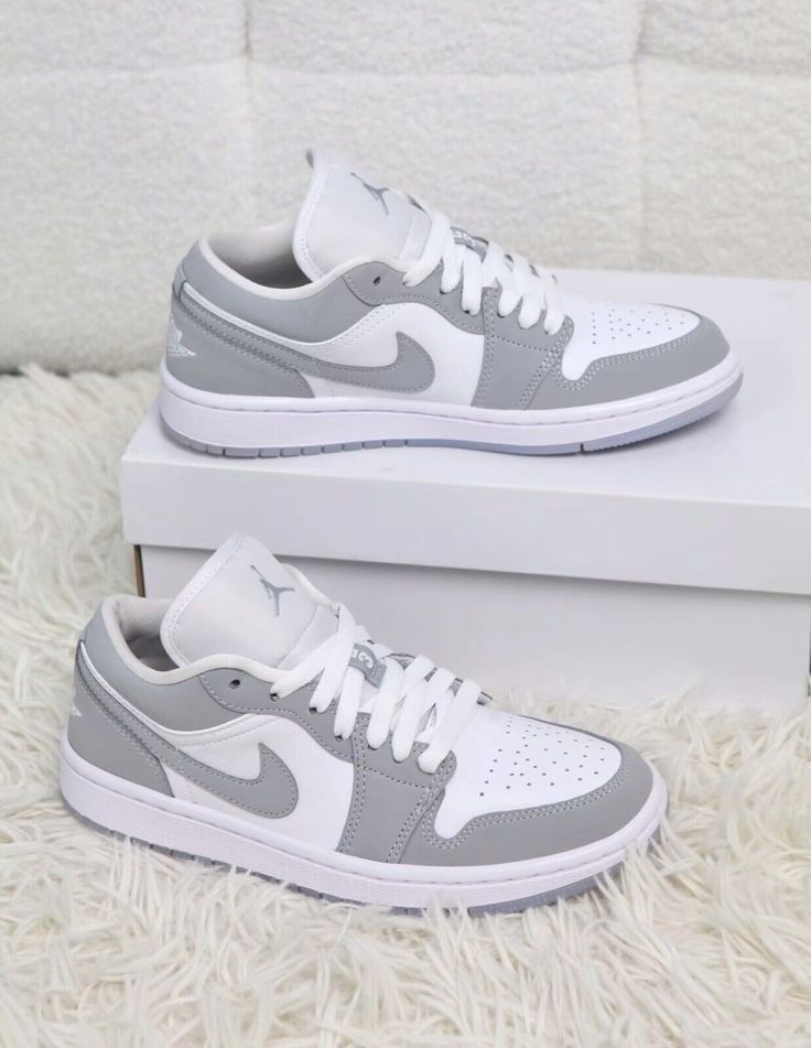 Nike Air Jordan 1 Low Wolf Grey Aluminum Women's Size 6.5W DC0774-105 New Low Air Jordans, Grey Jordans 1, All Nike Shoes Jordans, Jordans Women Low, Cute Nike Shoes For Women Sneakers, Jordan Ones Low, Air Jordans Low, Jordan 1 Low Wolf Grey, Tenni Shoes