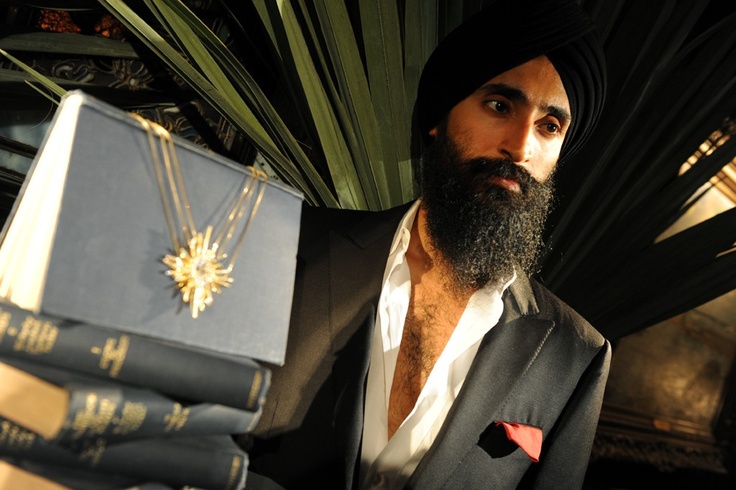 Waris Ahluwalia and his design for Forevermark. Waris Ahluwalia, Arts Club, Man About Town, National Art, Art Club, Jewelry Designer, The National, Jewelry Design, Design