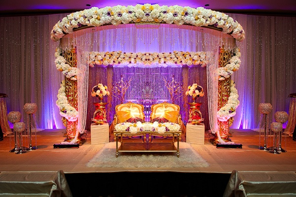 circular crystal mandap! Whoa! Ganesh Puja Decoration Ideas, Ganesh Puja Decoration, Puja Decoration Ideas, Mandap Ideas, Perfect Wedding Pictures, Puja Decoration, Mandap Design, Ganesh Puja, Sweetheart Table Decor