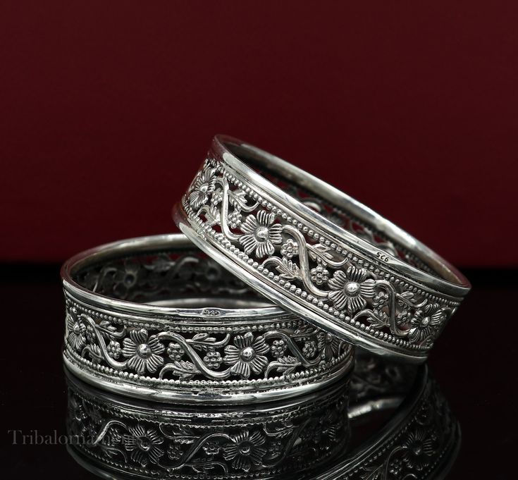 925 sterling silver handmade vintage antique design flower design bangle bracelet kada, excellent tribal belly dance customized best gift wedding jewelry, Metal-925 sterling silver. Item type- Bangle bracelet. Weight-32.600 grams for each bangles. Width-19 mm maximum. Size-2-6 or 2.375 inches or 6.0 cm inner diameter Stamped-925. Finish-oxidized. Makes excellent gifting for birthday, wedding, anniversary, Christmas day, valentines day, mother's day. Silver Oxidized Finish Bangle For Weddings, Silver Temple Jewelry Bracelets For Wedding, Silver Wedding Bangle With Oxidized Finish, Silver Oxidized Wedding Bangle, Silver Tilla Bangle For Festivals, Festive Silver Bangle With Intricate Design, Oxidized Finish Bangle For Wedding And Festivals, Festive Oxidized Finish Bangle For Wedding, Traditional Oxidized Bangle For Wedding