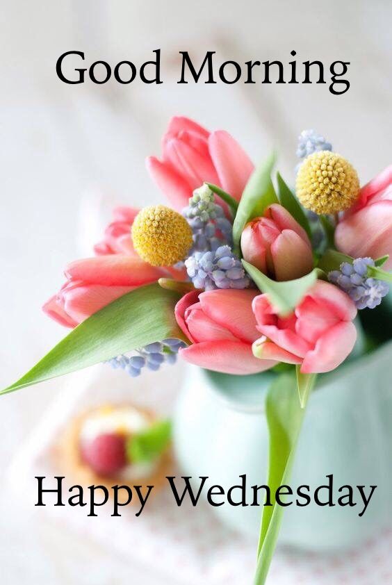 a vase filled with pink flowers on top of a white table covered in words that read, que tuda de mais positive