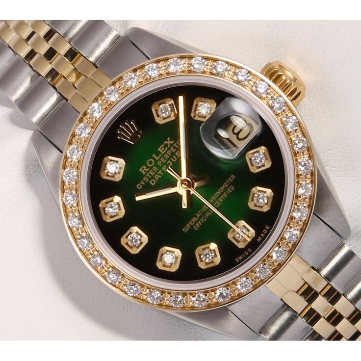 green gold and steel Rolex Watch - Vestiaire Collective Gold Rolex Women, Rolex Paul Newman, Rolex Green, Casual Watches Women, Rolex Lady Datejust, Rolex Watches Women, Rolex Women, Rolex Date, Gold Rolex