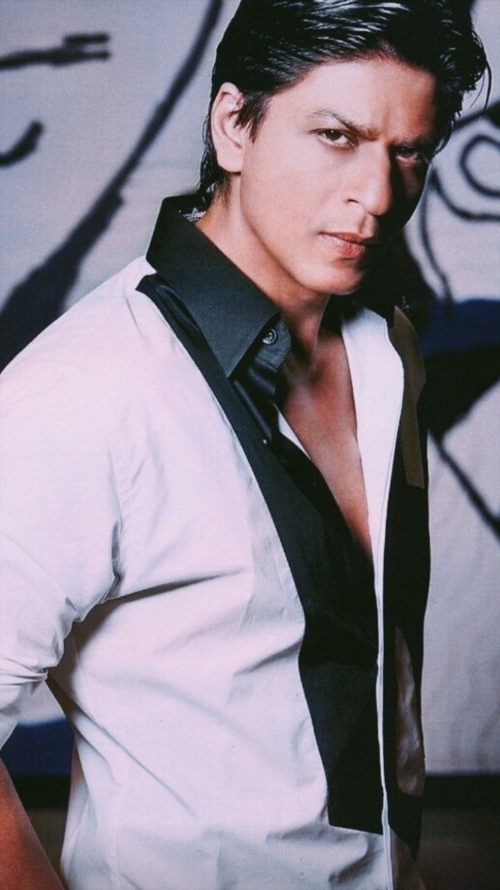 Shah Rukh Khan Wallpapers  shahrukhkhan27  Bollywood Hungama