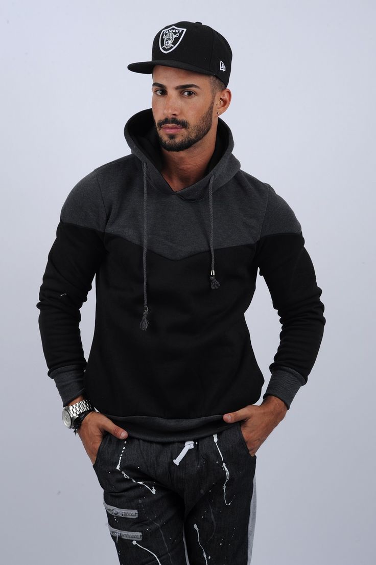 ordered this Black and gray warm sweater also Warm Sweater, Warm Sweaters, Black And Gray, Black Sweaters, Black And Grey, Athletic Jacket, Zipper, Black