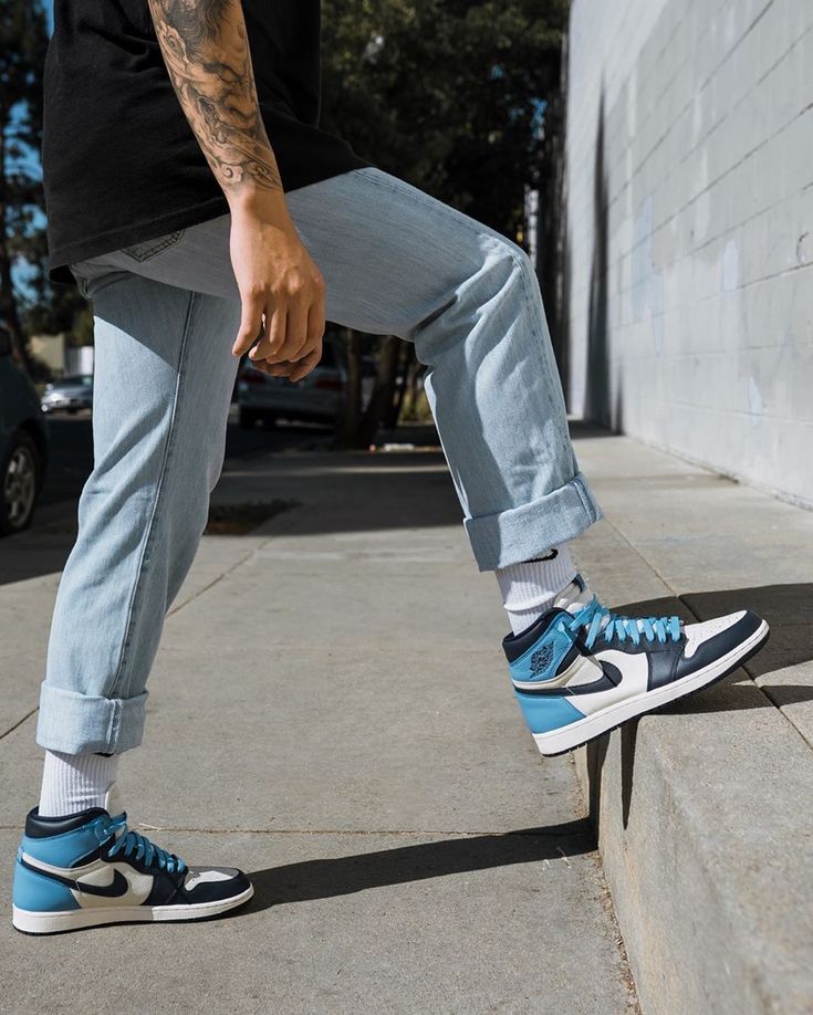 Jordan 1 Obsidian Outfit, Jordan 1 Outfit Men, Jordans Outfit For Men, Jordan 1 Retro High Obsidian, Nb Sneakers, Air Jordan Outfit, Jordan 1 Obsidian, Jordan 1 Outfit, Air Jordan 1 Outfit