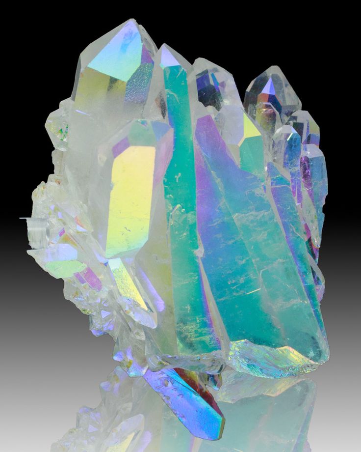 Afficher l'image d'origine Angel Aura Quartz, Pretty Rocks, Angel Aura, Beautiful Rocks, Rock Collection, Mineral Stone, Minerals And Gemstones, Rocks And Gems, Aura Quartz