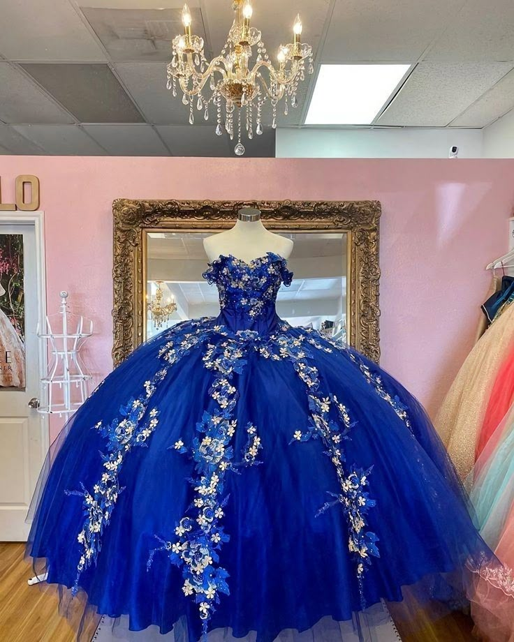 A Line Princess Tulle Ball Gown Floor Length Prom Dress Royal Blue Ball Gown, Royal Blue Quinceanera Dresses, Royal Blue Quince, Mexican Quinceanera Dresses, Mexican Quinceanera, Quince Stuff, Quinceanera Themes Dresses, Quincenera Dresses, 15 Dresses Quinceanera