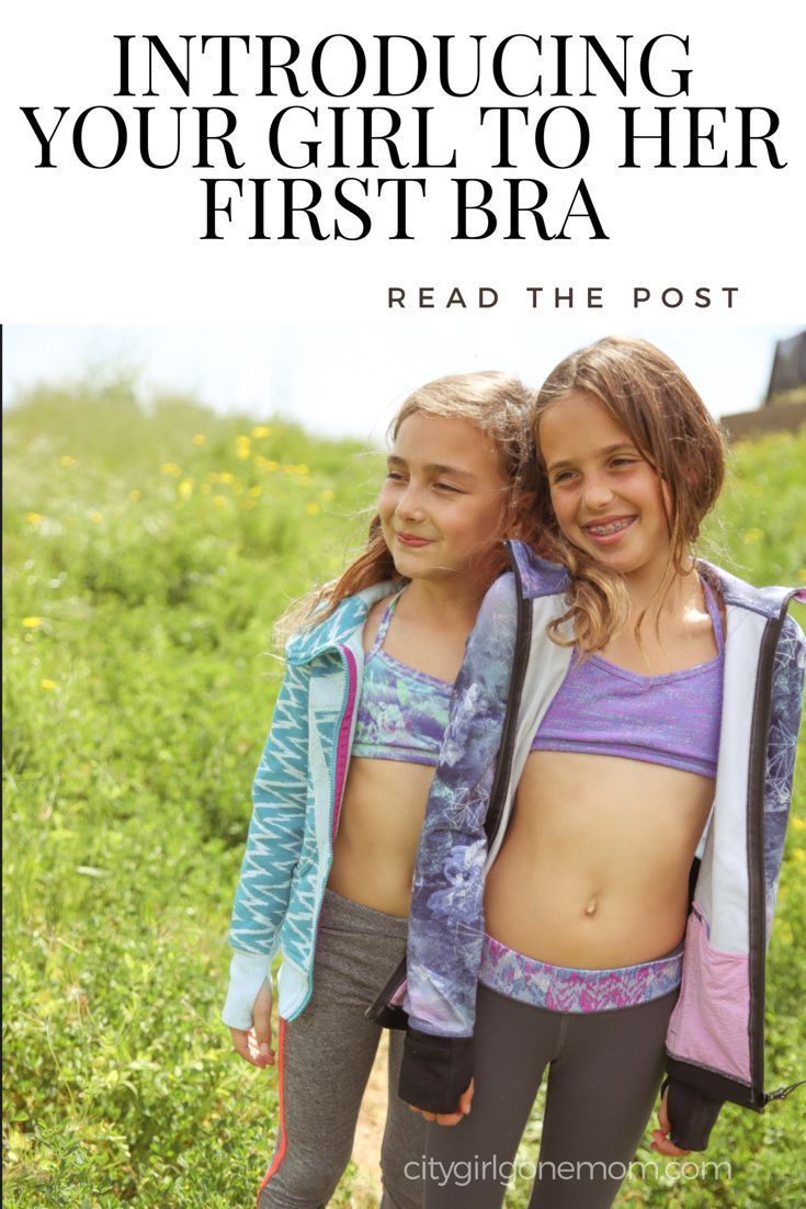 Best Ways to Introduce Your Girl To Her First Bra | Some Things Are Better With Friends | @ivivva http://citygirlgonemom.com First Bra, Bra Shopping, Preteen Clothing, Penanda Buku, Parenting Preteens, Preteen Fashion, Hacks Lifehacks, Raising Girls