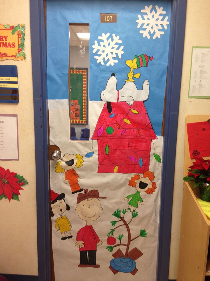 a door decorated with peanuts and charlie brown