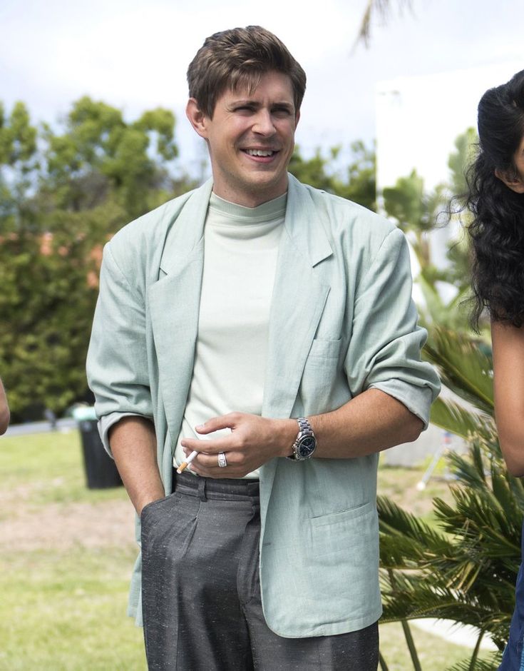 Chris Lowell as Bash | GLOW Cast in ... 80s Suit, 80s Retro, Glam Rock, The Cast, Leotards, Mens Suits, Gq, Actors & Actresses, Chef's Jackets