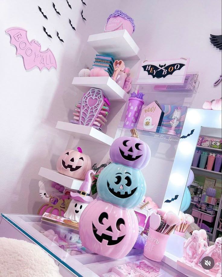 Pin by Cecy WY on house in 2024 | Pastel goth decor, Fall halloween ...