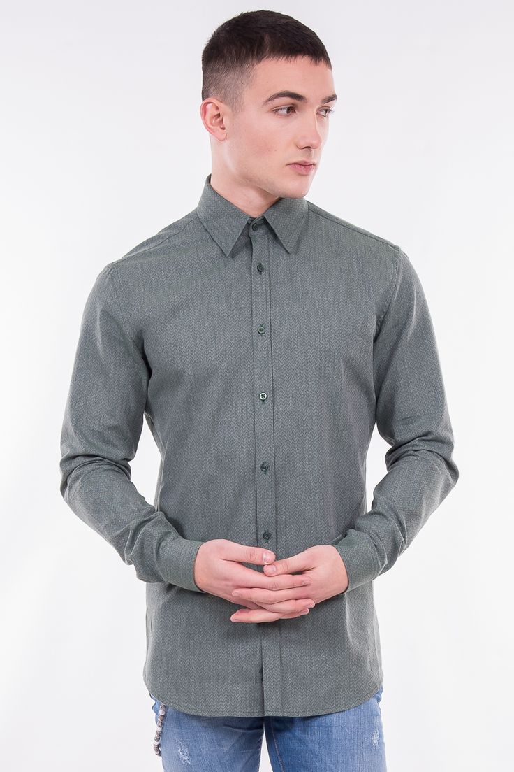 Slim Fit Shirt In Herringbone Pattern 🌿🌱🥝 Slim Fit Shirt, Herringbone Pattern, Herringbone, Latest Trends, Online Shop, Slim Fit, Mens Tops, High Quality, Pattern